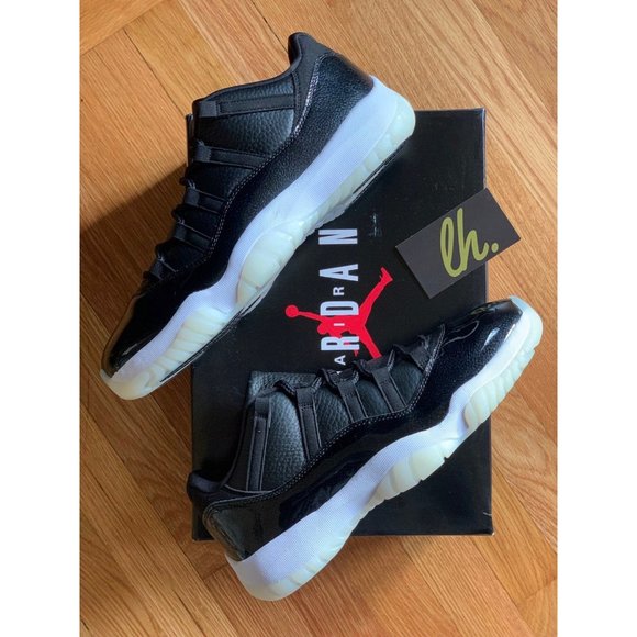 Size 10 Air Jordan Retro 11 Low "72-10" - Picture 5 of 6